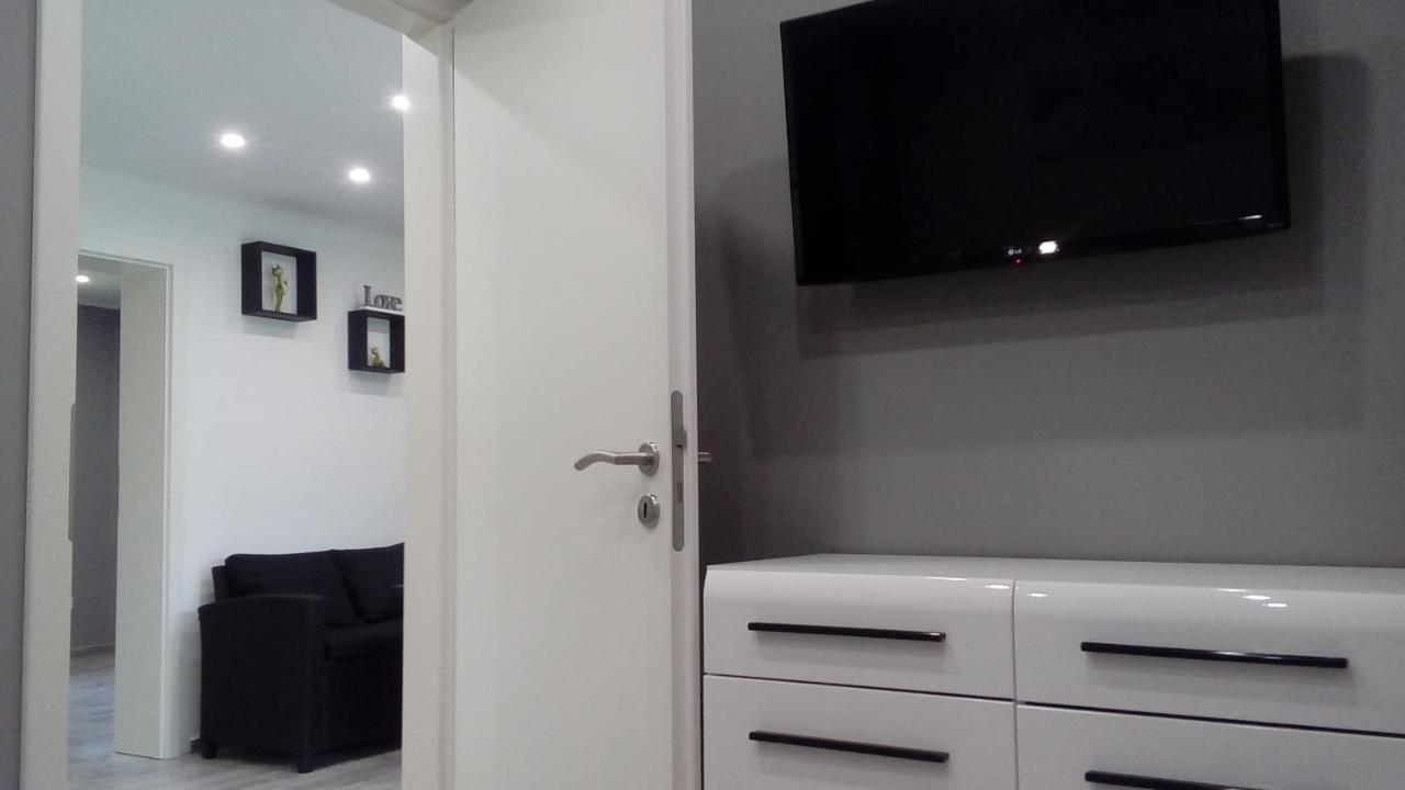 Picurka Apartman Siófok Esterno foto