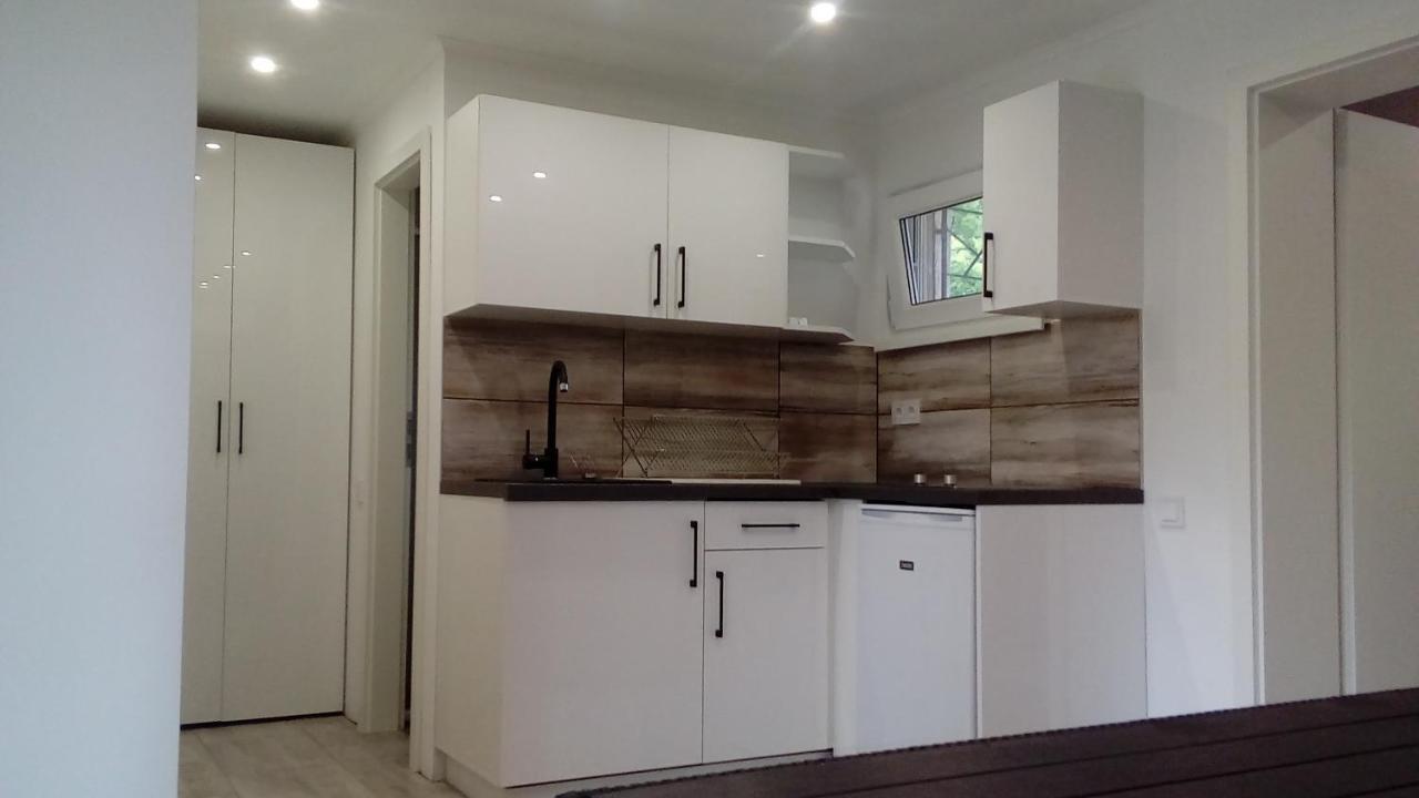 Picurka Apartman Siófok Esterno foto
