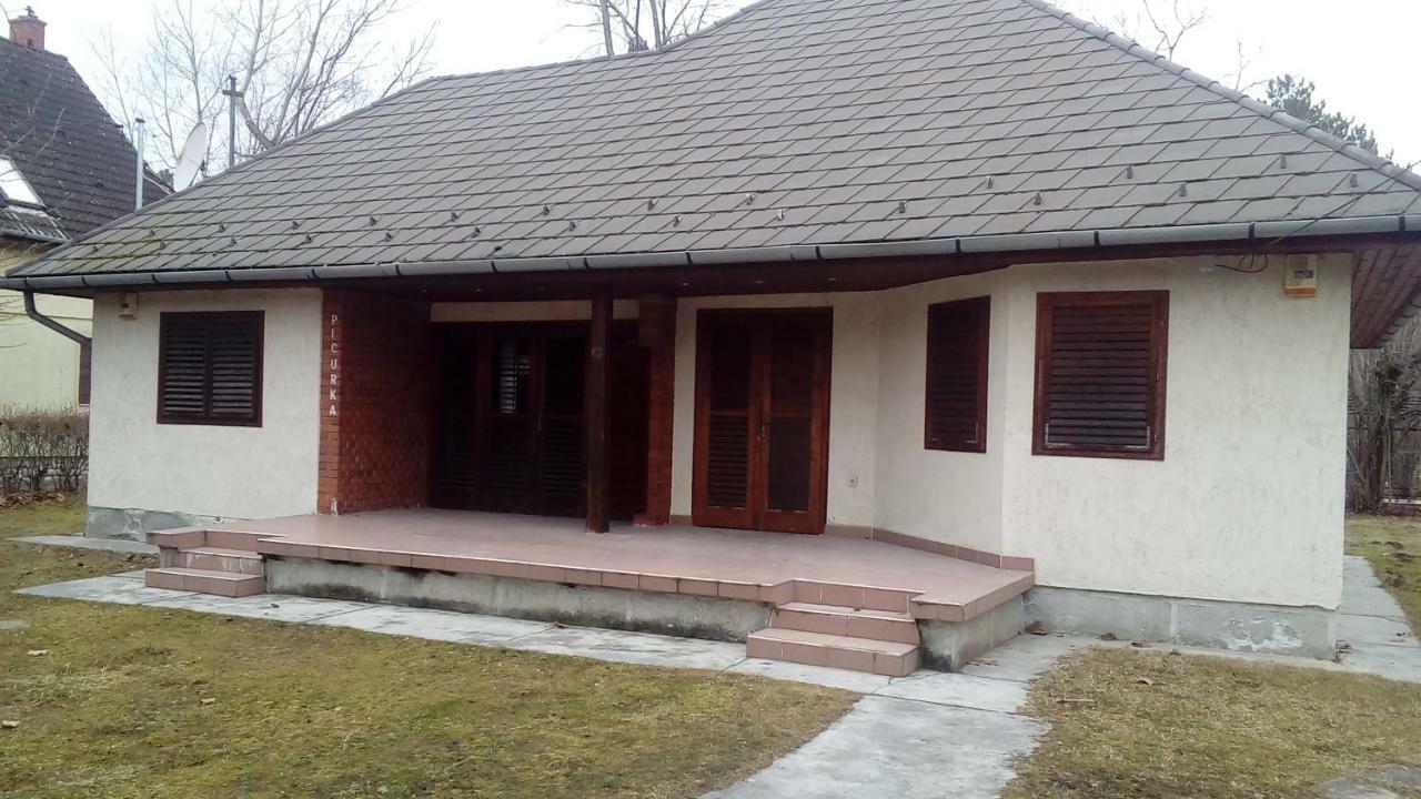 Picurka Apartman Siófok Esterno foto