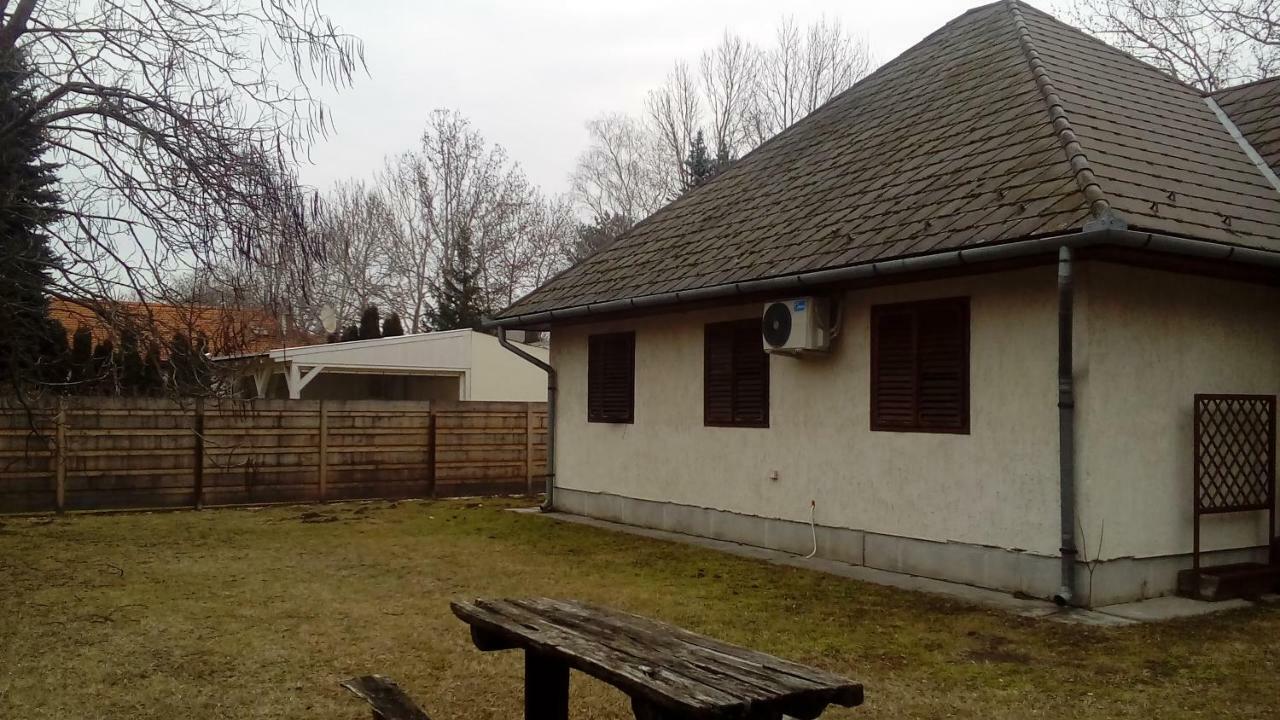 Picurka Apartman Siófok Esterno foto